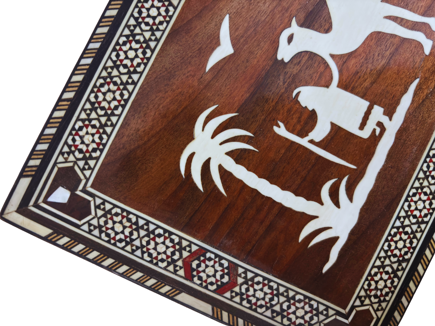 Rara Caixa de Mosaico Vintage de Camelo 1970 – Arte Oriental Damascena Artesanal com Incrustação de Pérola