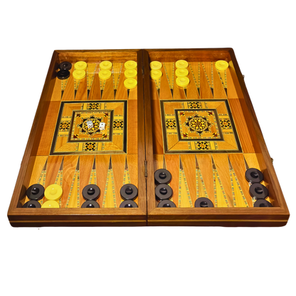 Mesa de Backgammon y Ajedrez Damasquina Hecha a Mano por Gaby Al Dayeh – Diseño Clásico