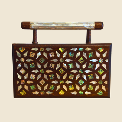 Zenobia – Bolso Clutch Damasquino de Lujo con Incrustaciones de Nácar y Forro de Brocado