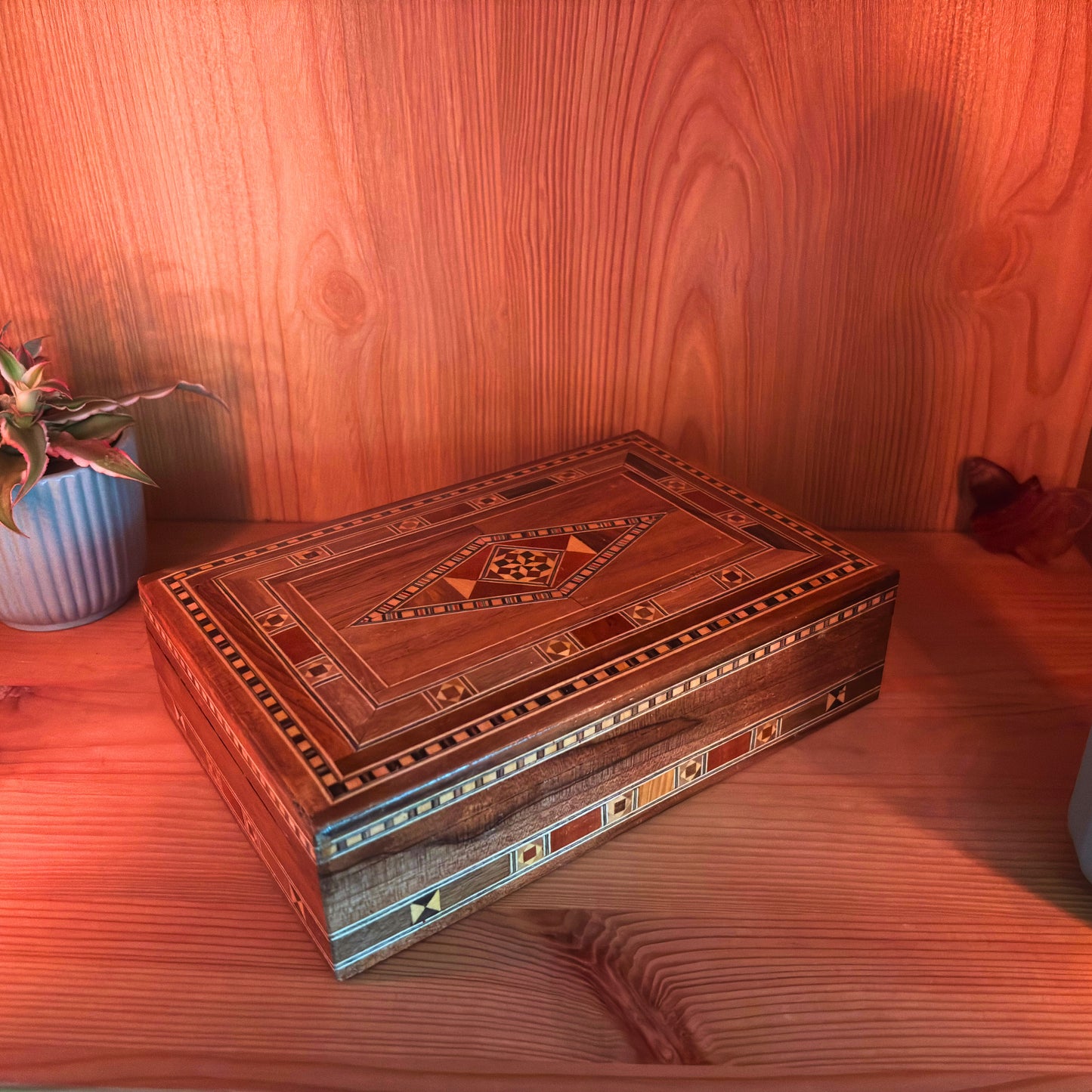 Caixa de Joias Damasquina em Madeira – Arte Oriental Artesanal