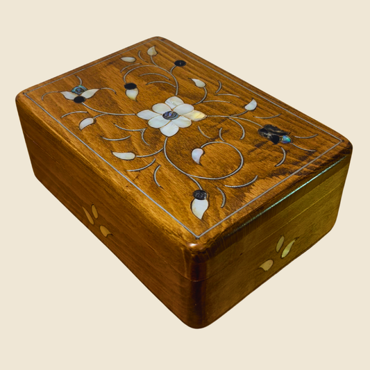 Handgemaakte Damascene Luxe Doos – Parelmoer & Fluweel