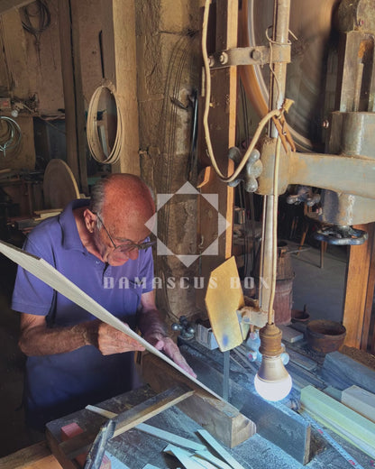 Handgefertigter Damaszener Schach- & Backgammon-Tisch von Gaby Al Dayeh – Meisterwerk mit Perlmutt